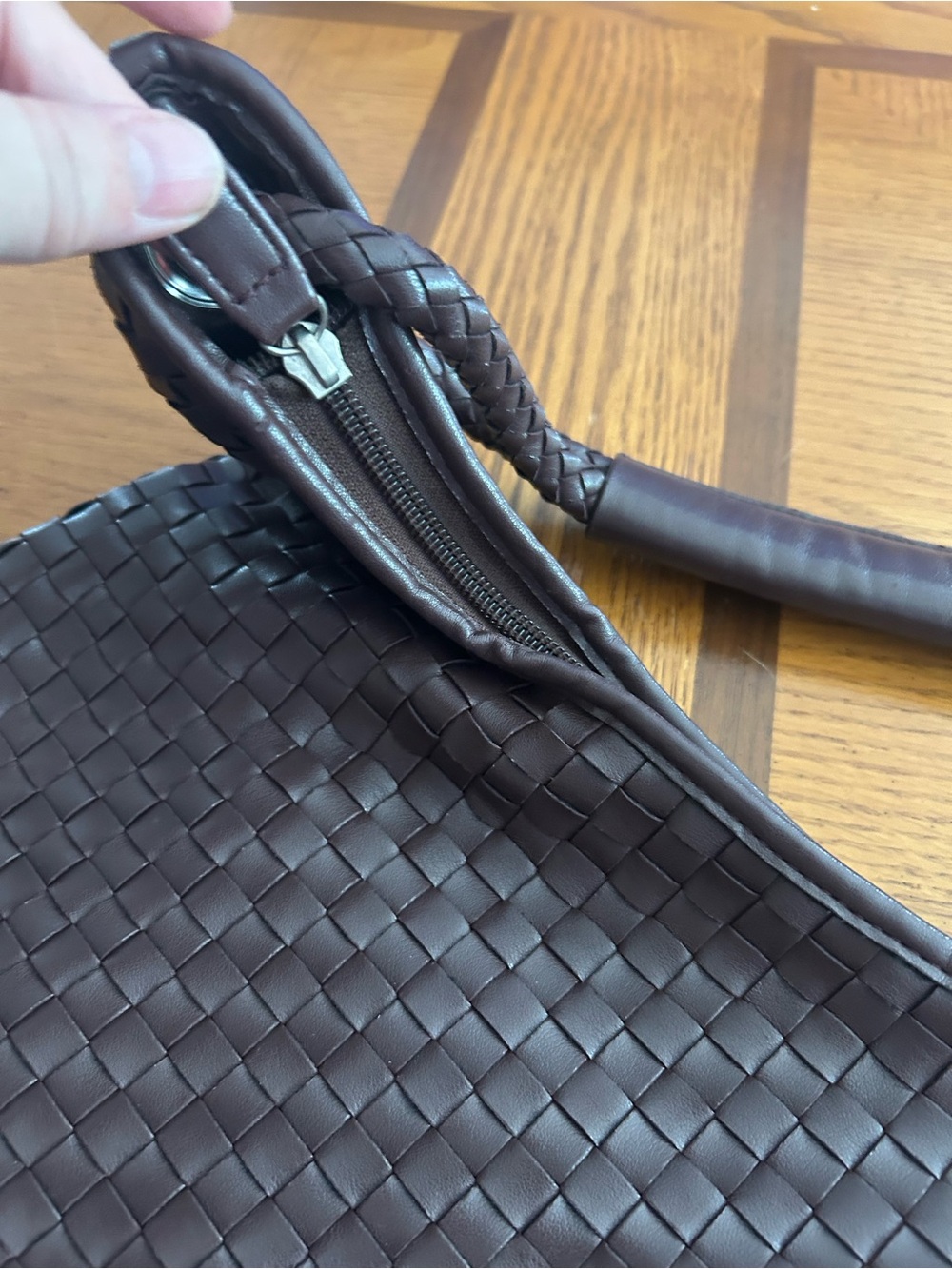 GAP Brown Woven Shoulder Bag - Picture 3 of 3